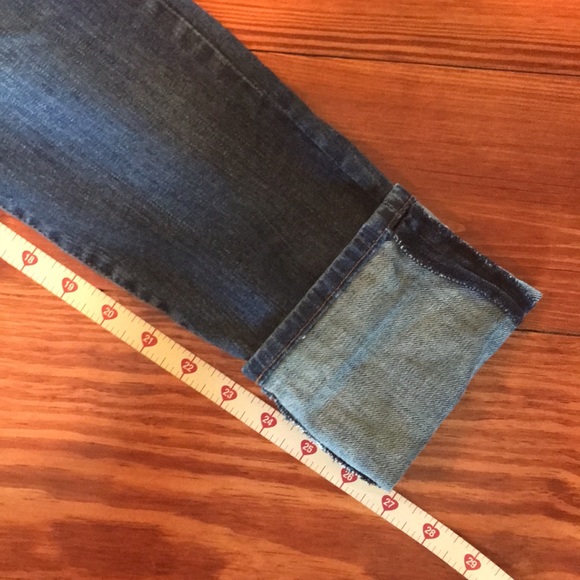 Kut from the Kloth jeans. 6 - Picture 6 of 9